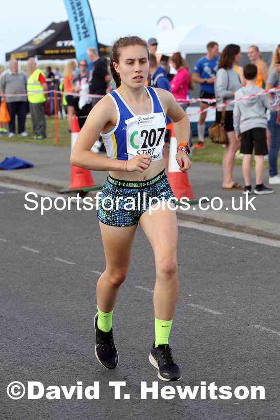Senior womens 4 stage relay, 2021 Northern 6 and 4 Stage and Young Athletes Road Relays, Redcar. Photo: David T. Hewitson/Sports for All Pics